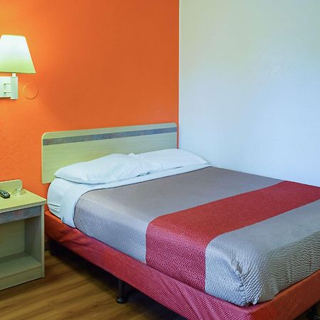 West Ashley Inn Charleston Ngoại thất bức ảnh