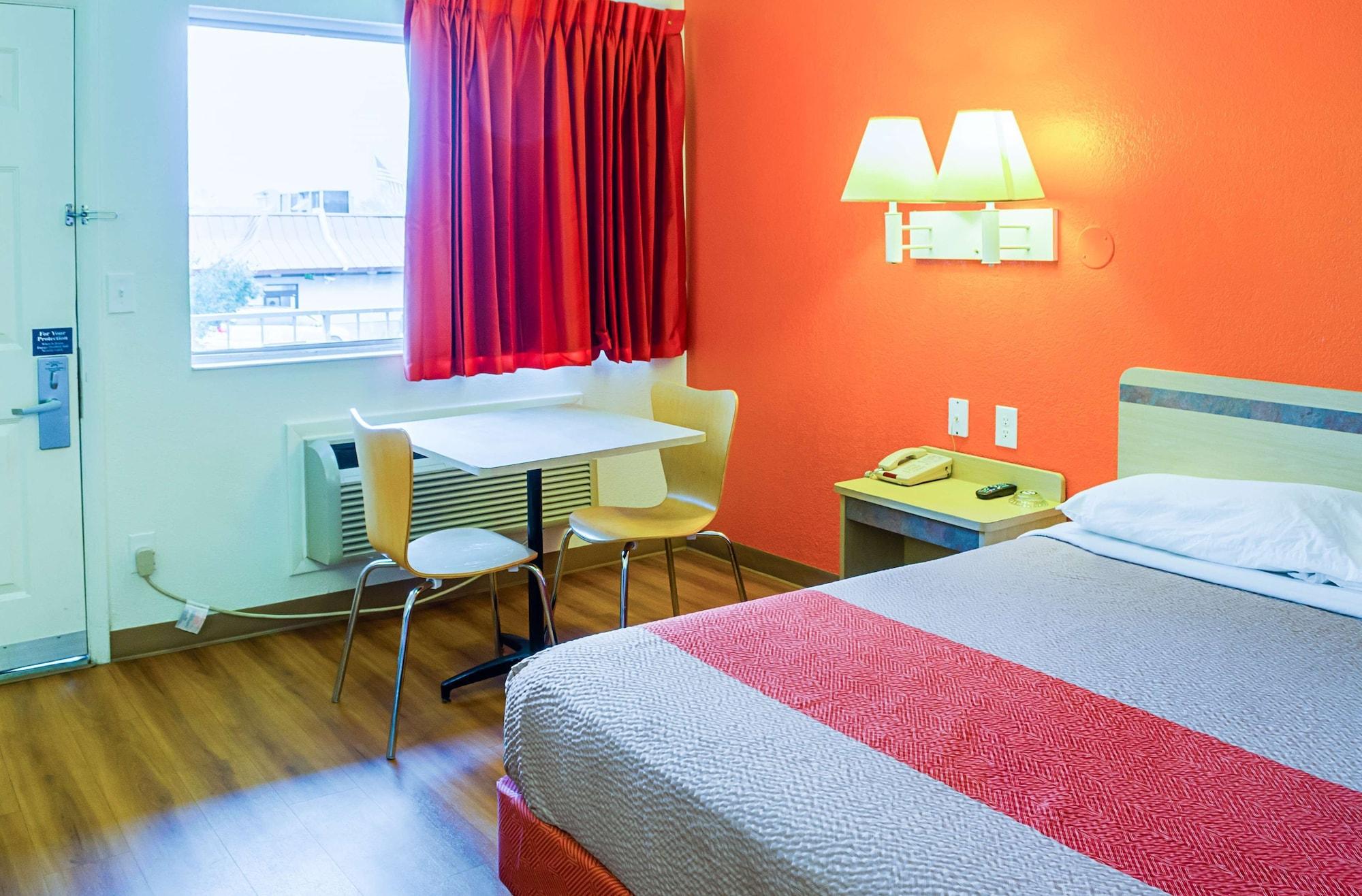 West Ashley Inn Charleston Ngoại thất bức ảnh