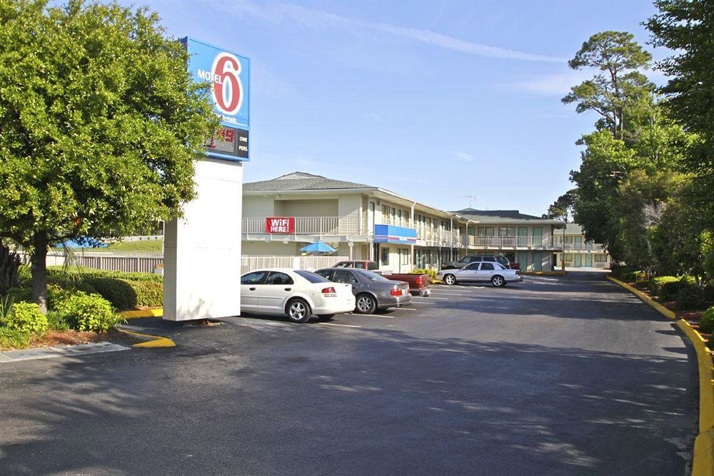 West Ashley Inn Charleston Ngoại thất bức ảnh