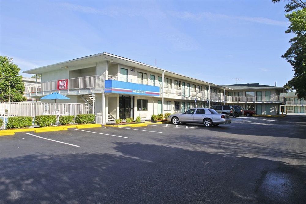 West Ashley Inn Charleston Ngoại thất bức ảnh