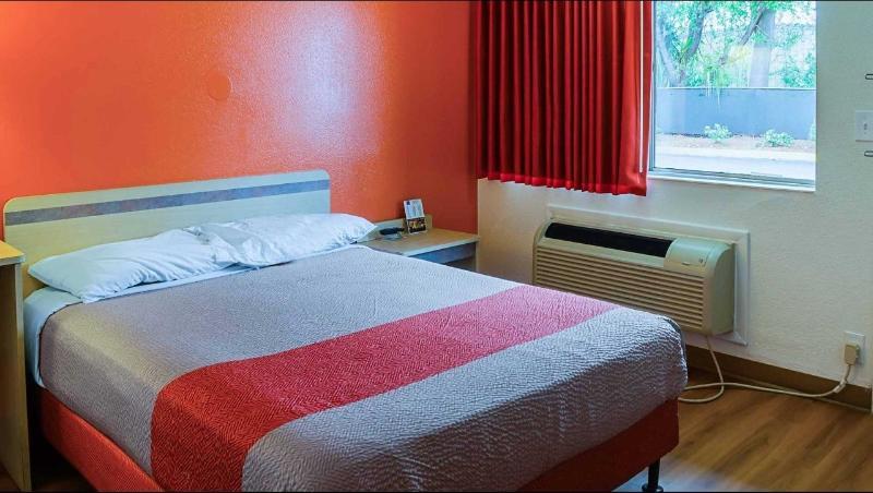 West Ashley Inn Charleston Ngoại thất bức ảnh